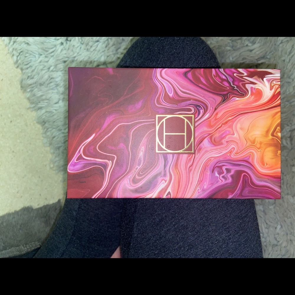 ZION makeup palette